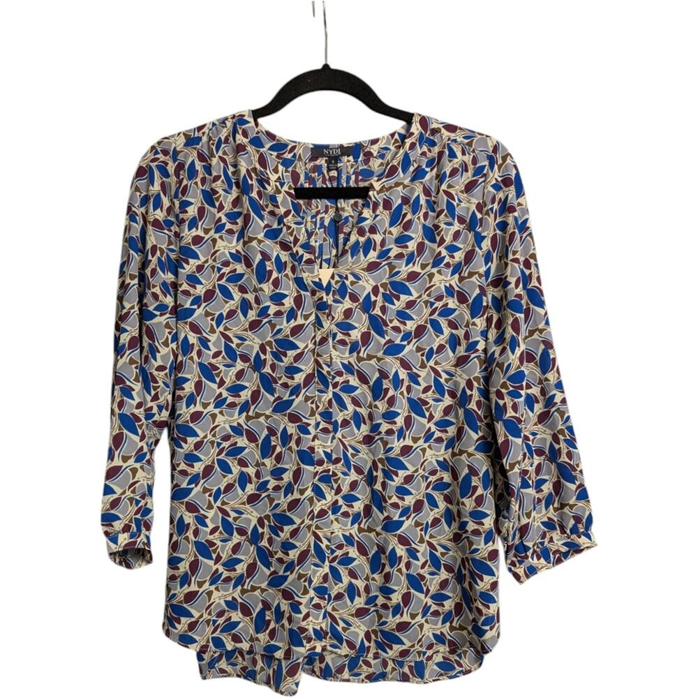 NWT NYDJ Blue Floral 3/4 Sleeve Round Neck Pintuck Blouse Charlottes S